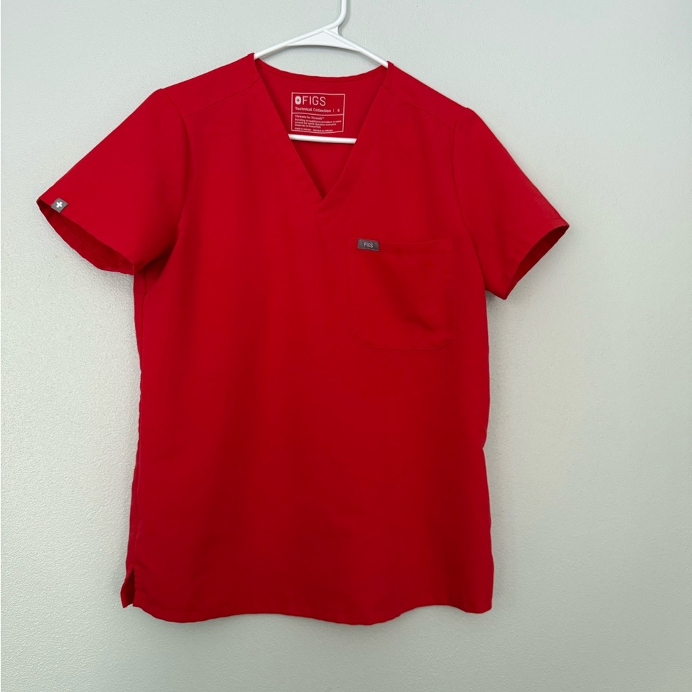 Women’s Pop red scrub set